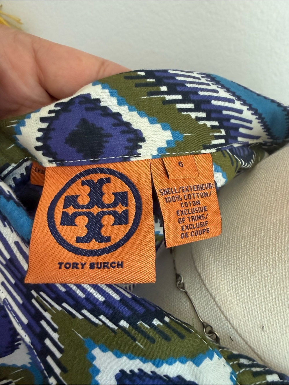 Funky Tory Burch tunic with geometric design size 6 - Picture 7 of 7